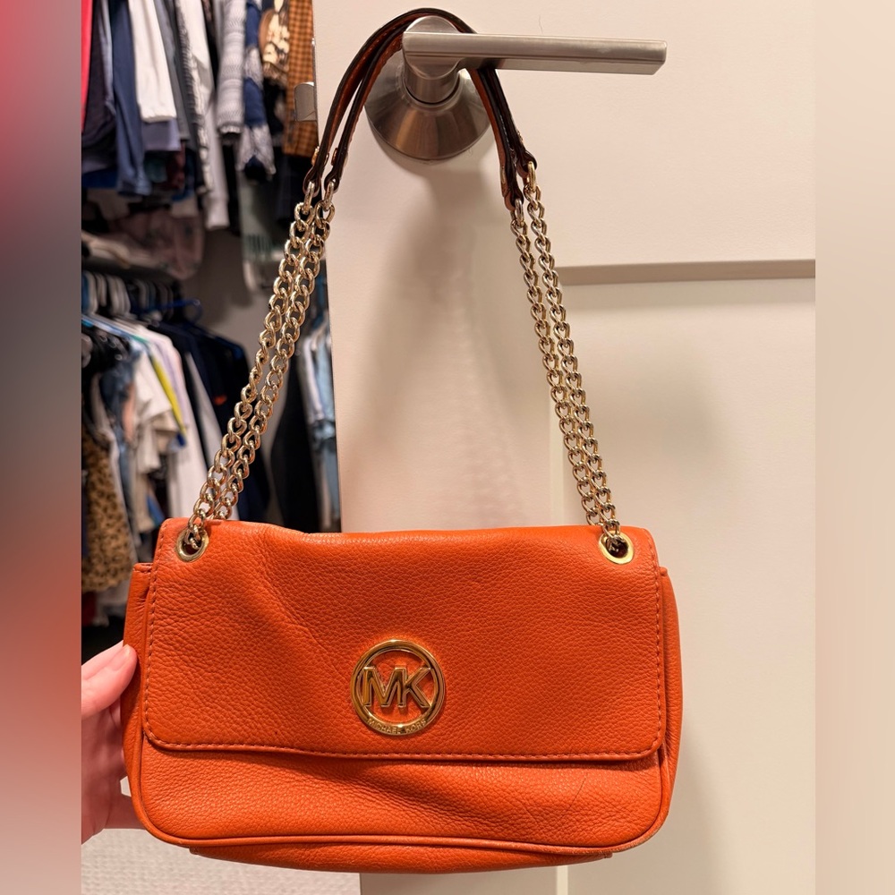 Michael Kors Dual Purpose!  Orange Shoulder OR Hand Bag with Gold Chain